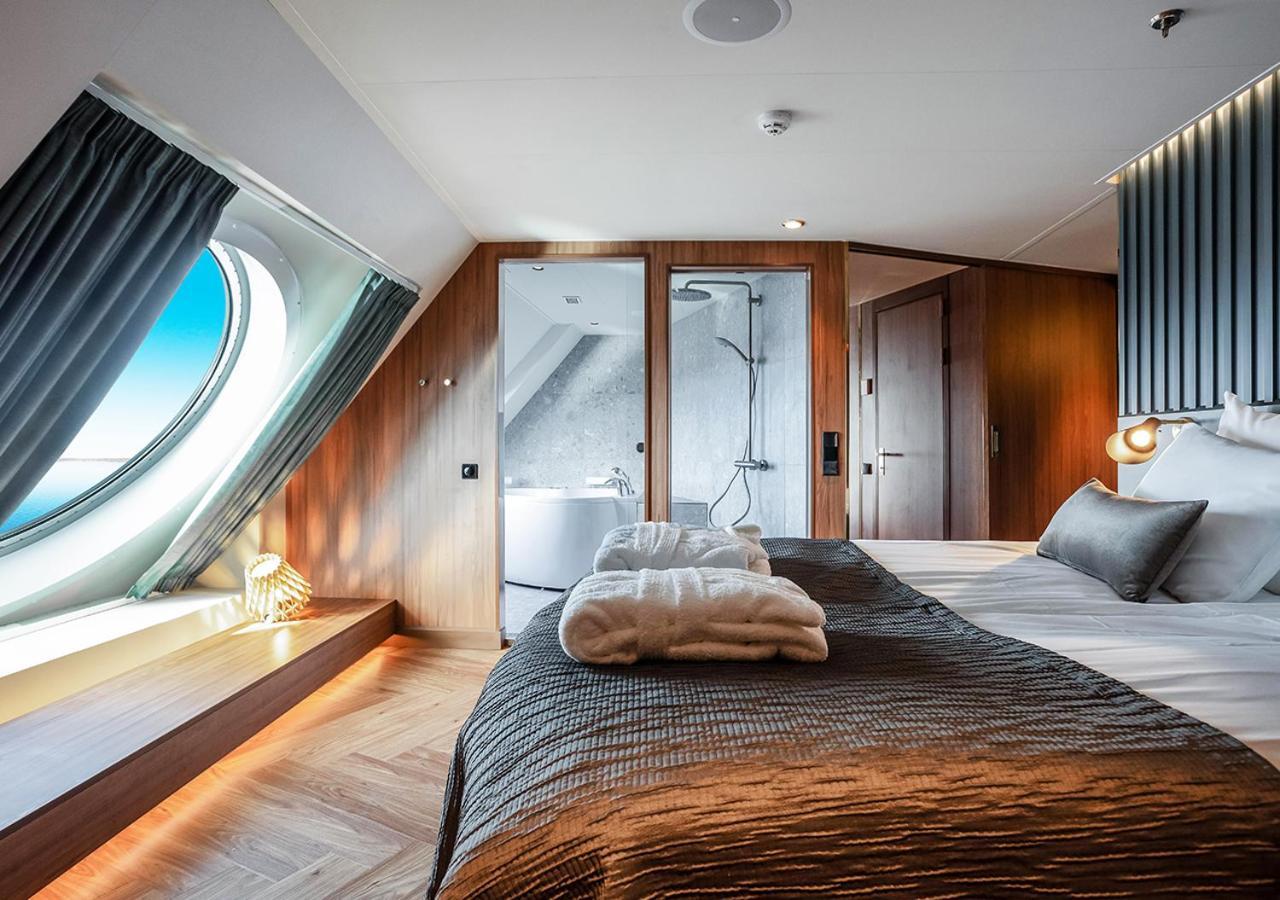 Hotel Viking Line Ferry Viking Glory - One-Way Journey From Stockholm To Turku Exterior foto